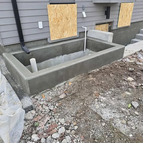 cutting concrete & sack & patch